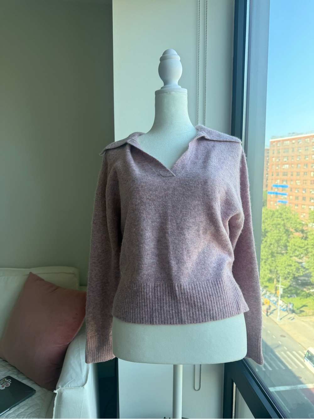 J Crew Soft V-Neck Collar Sweater in Mauve Pinky